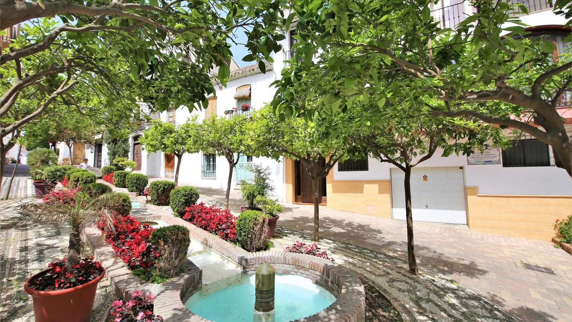 Estepona Town Apartment Anita